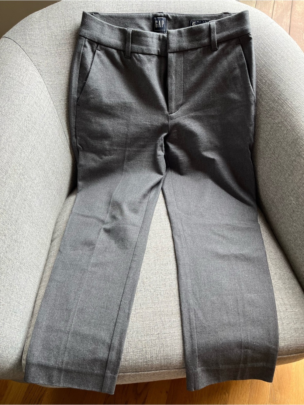 GAP Women's Gray Knit Cropped Dress Pants